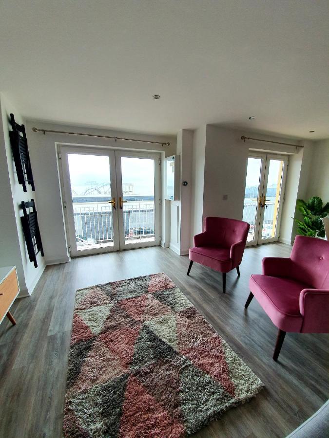 In The Heart Of Portrush - Beautiful Views Exterior foto