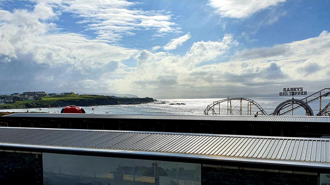 In The Heart Of Portrush - Beautiful Views Exterior foto