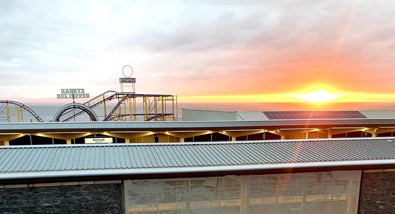 In The Heart Of Portrush - Beautiful Views Exterior foto